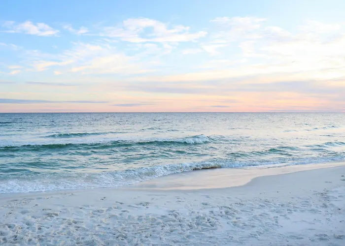 Newly Renovated House Steps To Pool, Access Gulf Shores